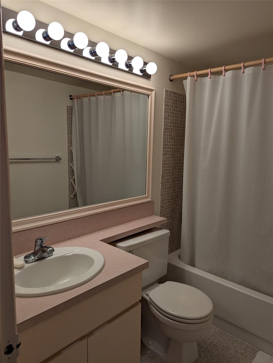 Oakridge M - Residential