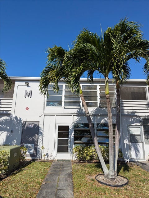 Tiny photo for 190 Oakridge M, Deerfield Beach, FL 33442 (MLS # B26012287)