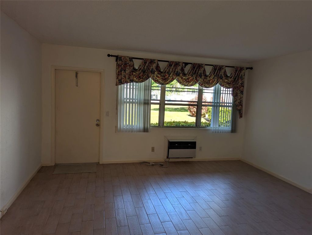Photo of 190 Oakridge M, Deerfield Beach, FL 33442 (MLS # B26012287)
