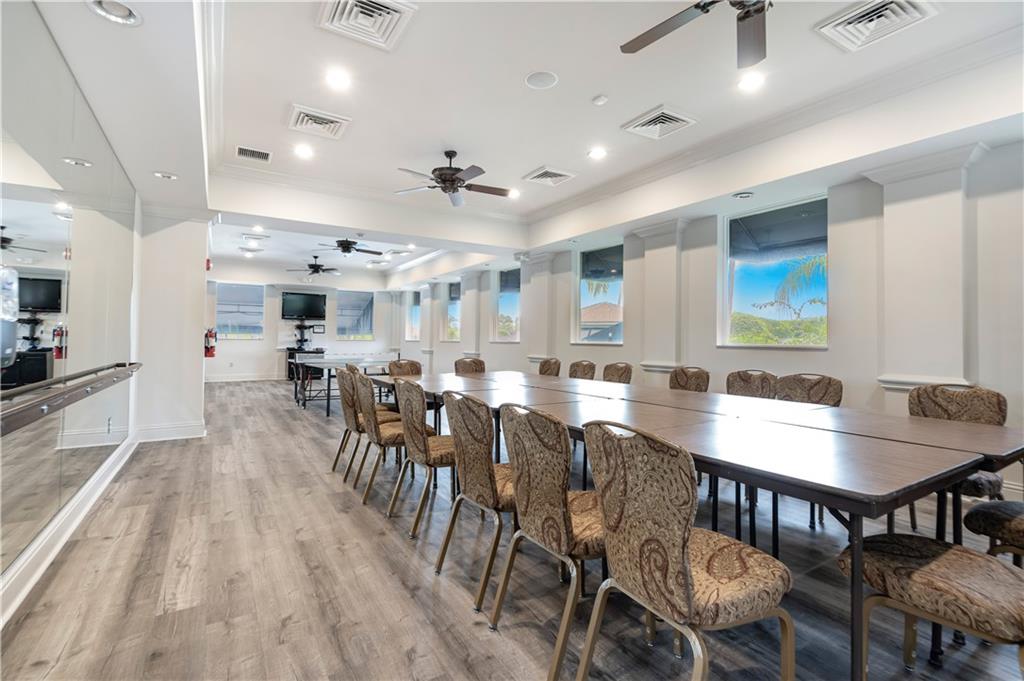 Valencia Lakes - Residential