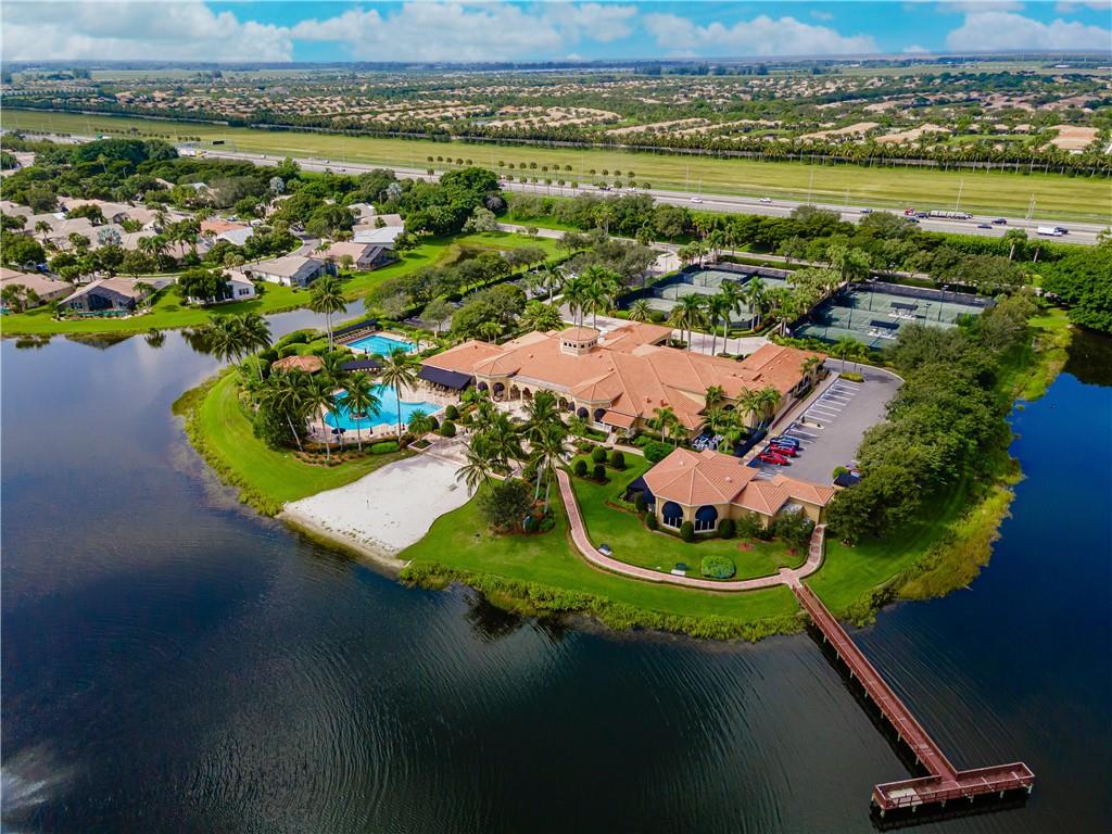 Valencia Lakes - Residential