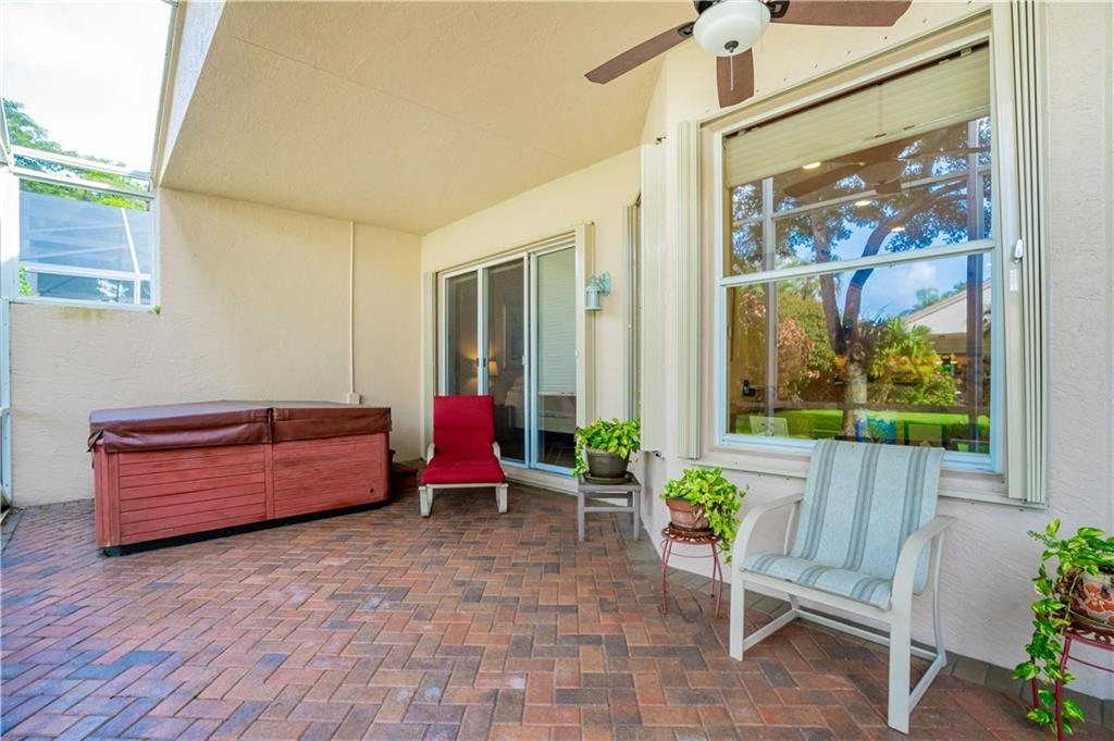 Valencia Lakes - Residential