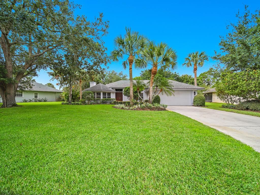 Photo of 2175 SW Danforth Circle, Palm City, FL 34990 (MLS # R10740050)