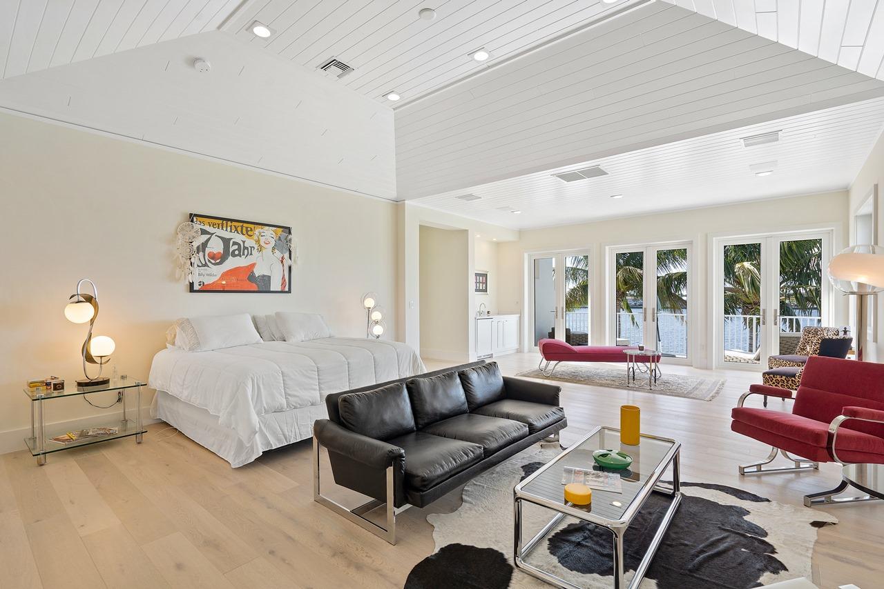 POINT MANALAPAN 9 - Residential