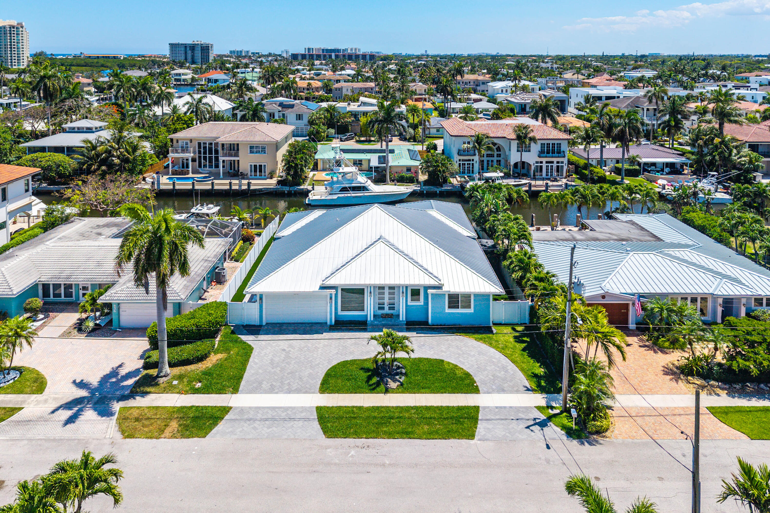 BOCA HARBOUR - Residential
