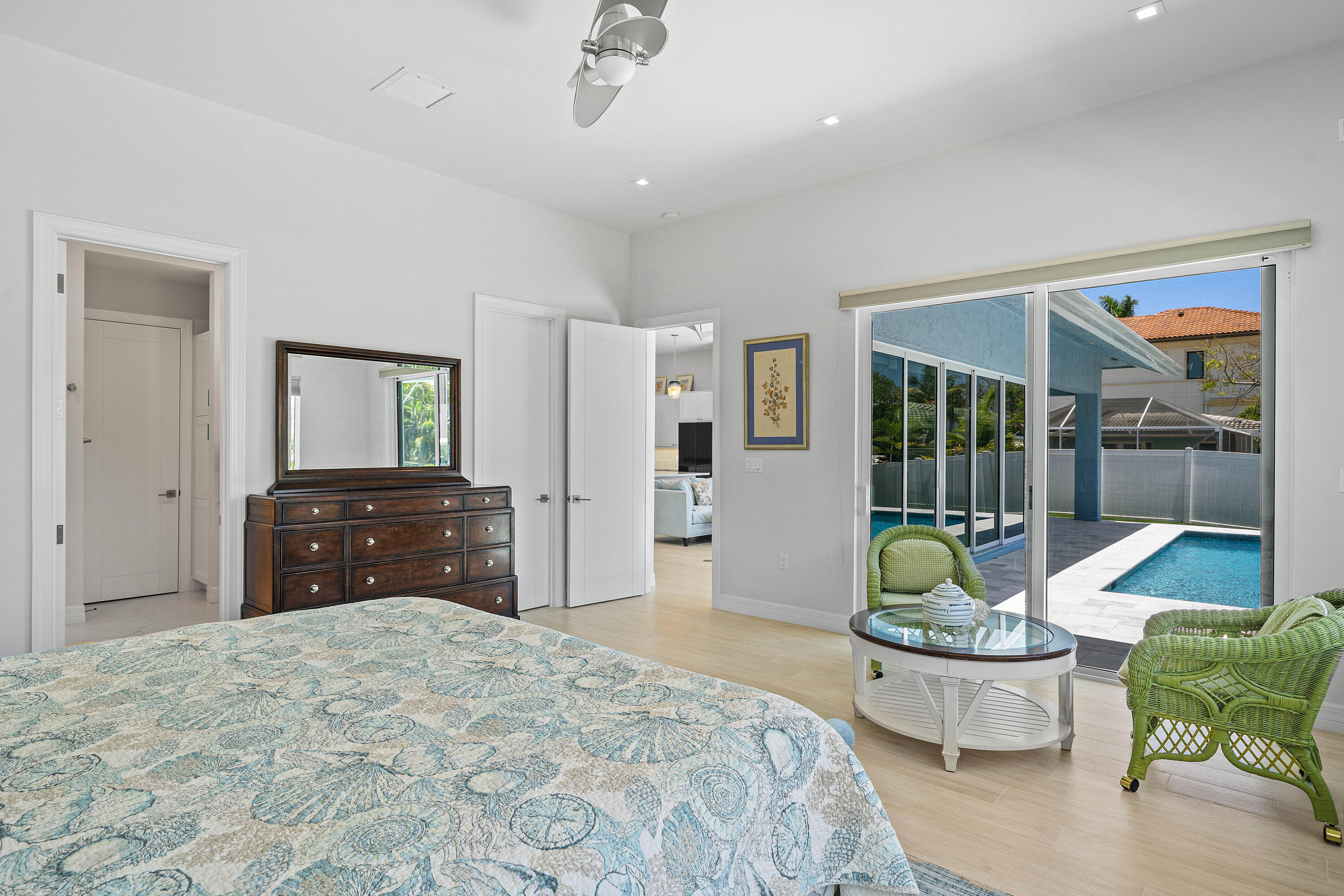 BOCA HARBOUR - Residential