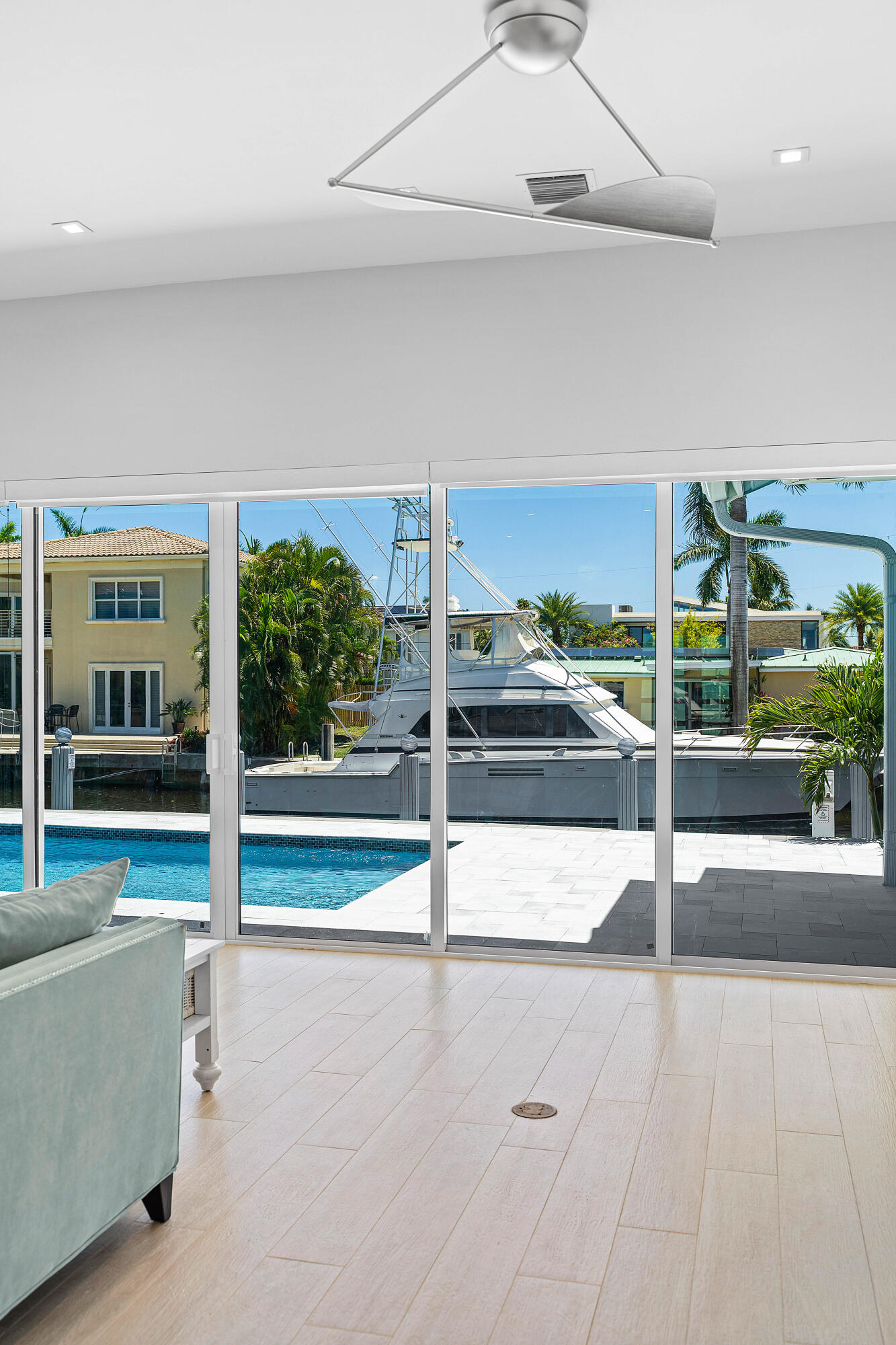 BOCA HARBOUR - Residential