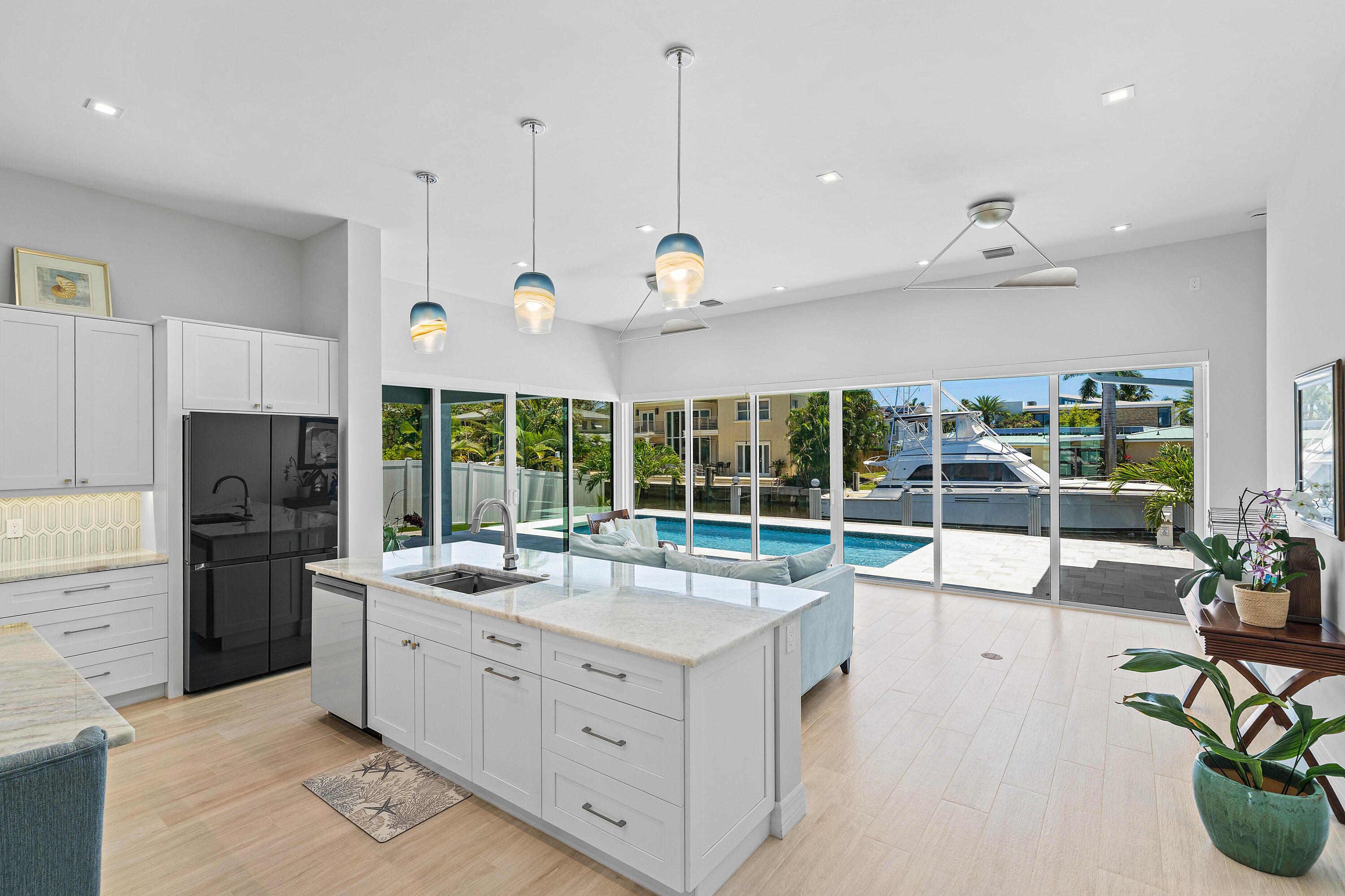 BOCA HARBOUR - Residential