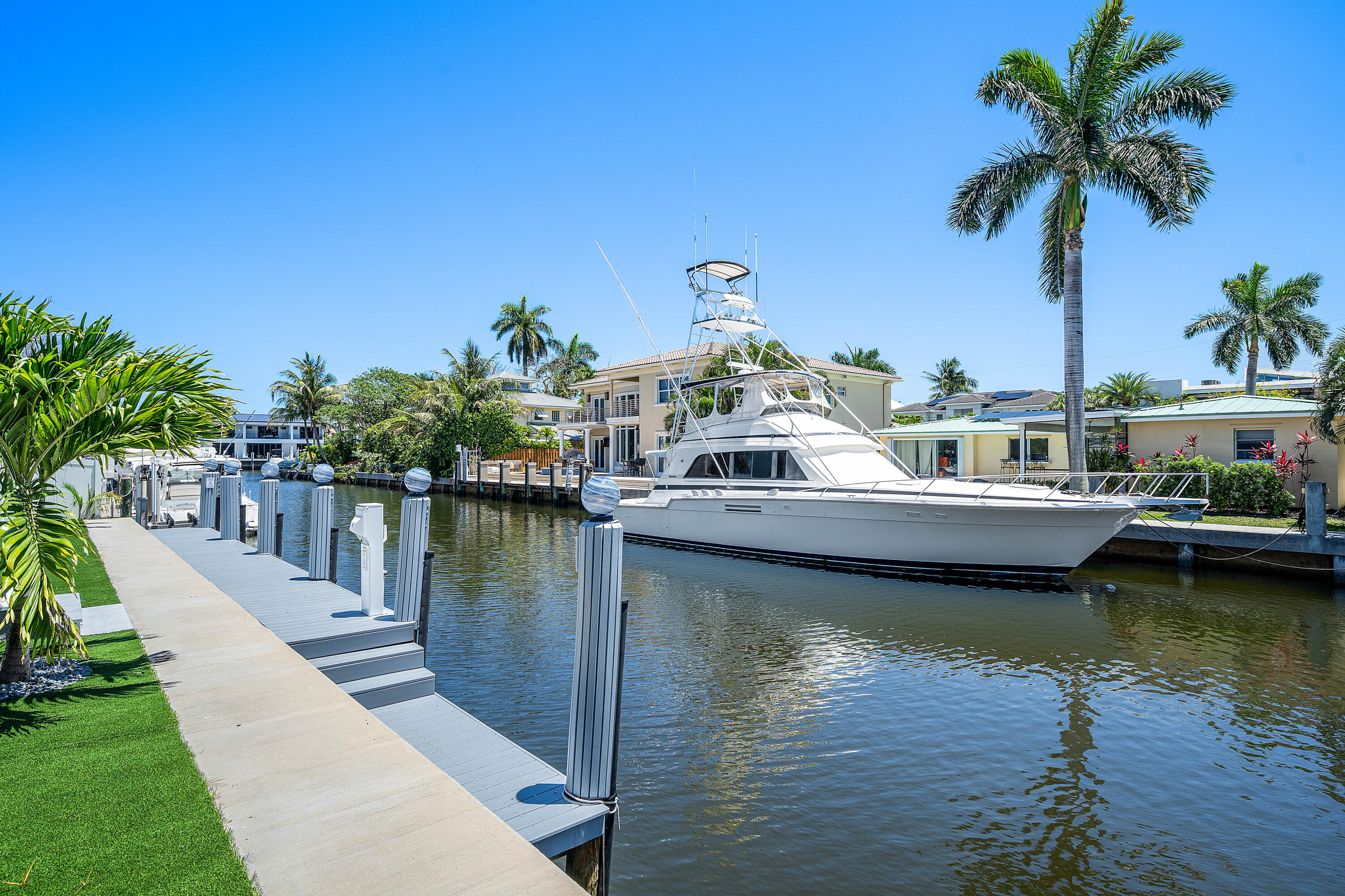 BOCA HARBOUR - Residential