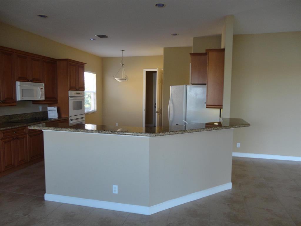 ST JAMES GOLF CLUB POD E PHASE II - Residential Lease