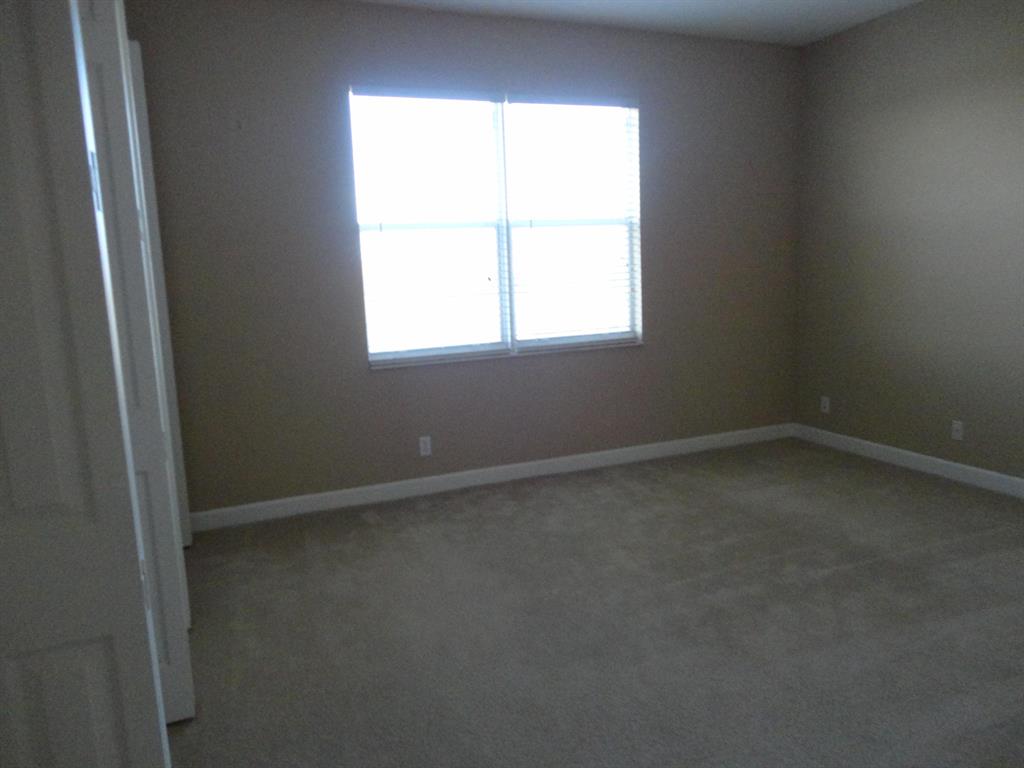 ST JAMES GOLF CLUB POD E PHASE II - Residential Lease