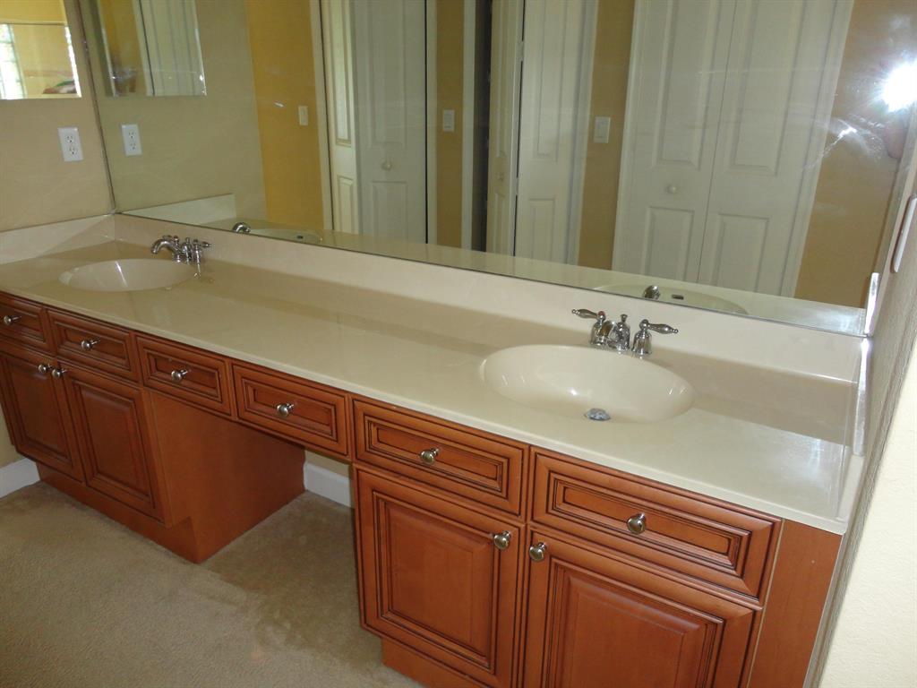 ST JAMES GOLF CLUB POD E PHASE II - Residential Lease