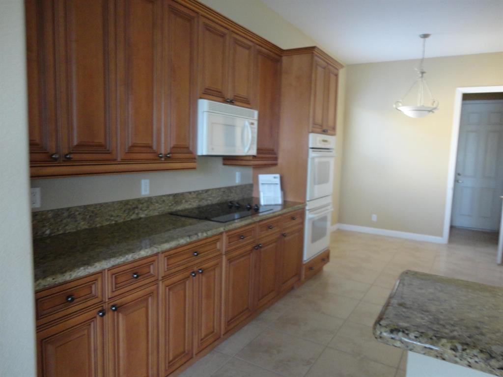 ST JAMES GOLF CLUB POD E PHASE II - Residential Lease