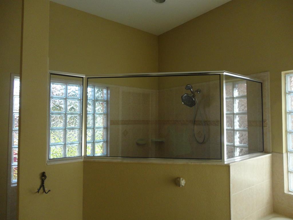 ST JAMES GOLF CLUB POD E PHASE II - Residential Lease