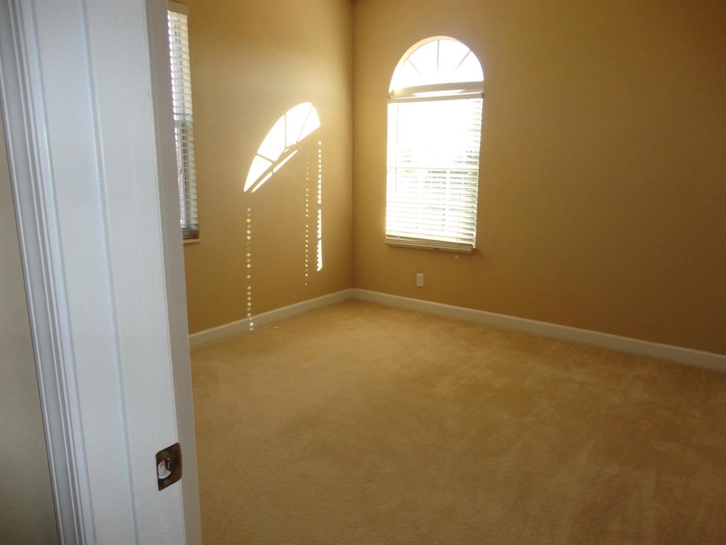 ST JAMES GOLF CLUB POD E PHASE II - Residential Lease