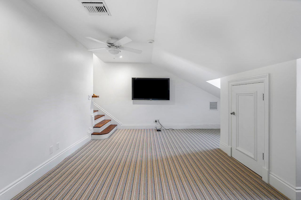 DELRAY ISLE - Residential