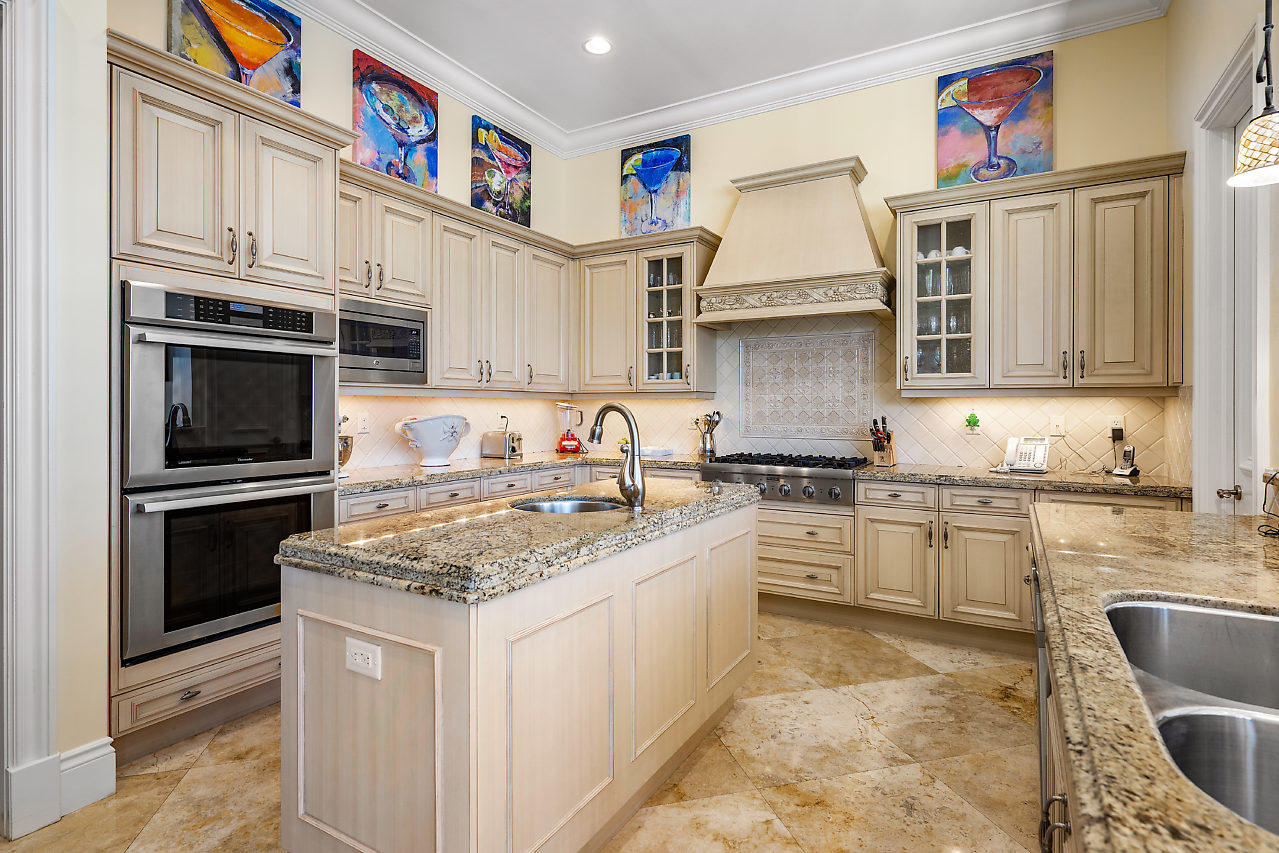 DELRAY ISLE - Residential