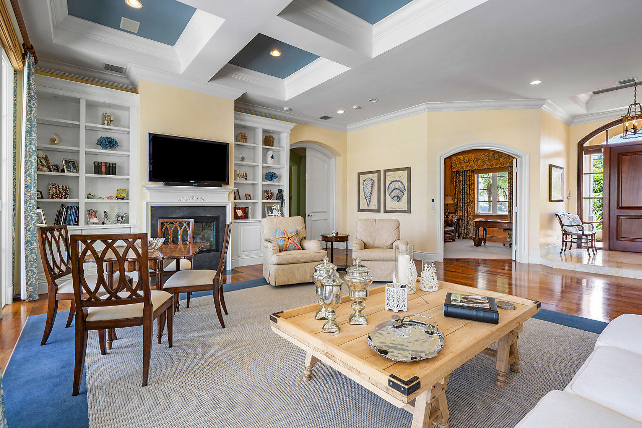 DELRAY ISLE - Residential