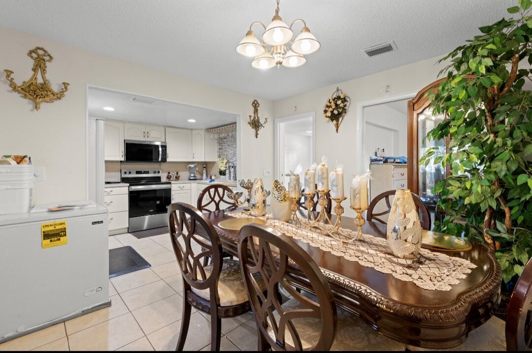 LAUREL HILLS 2ND ADD - Residential