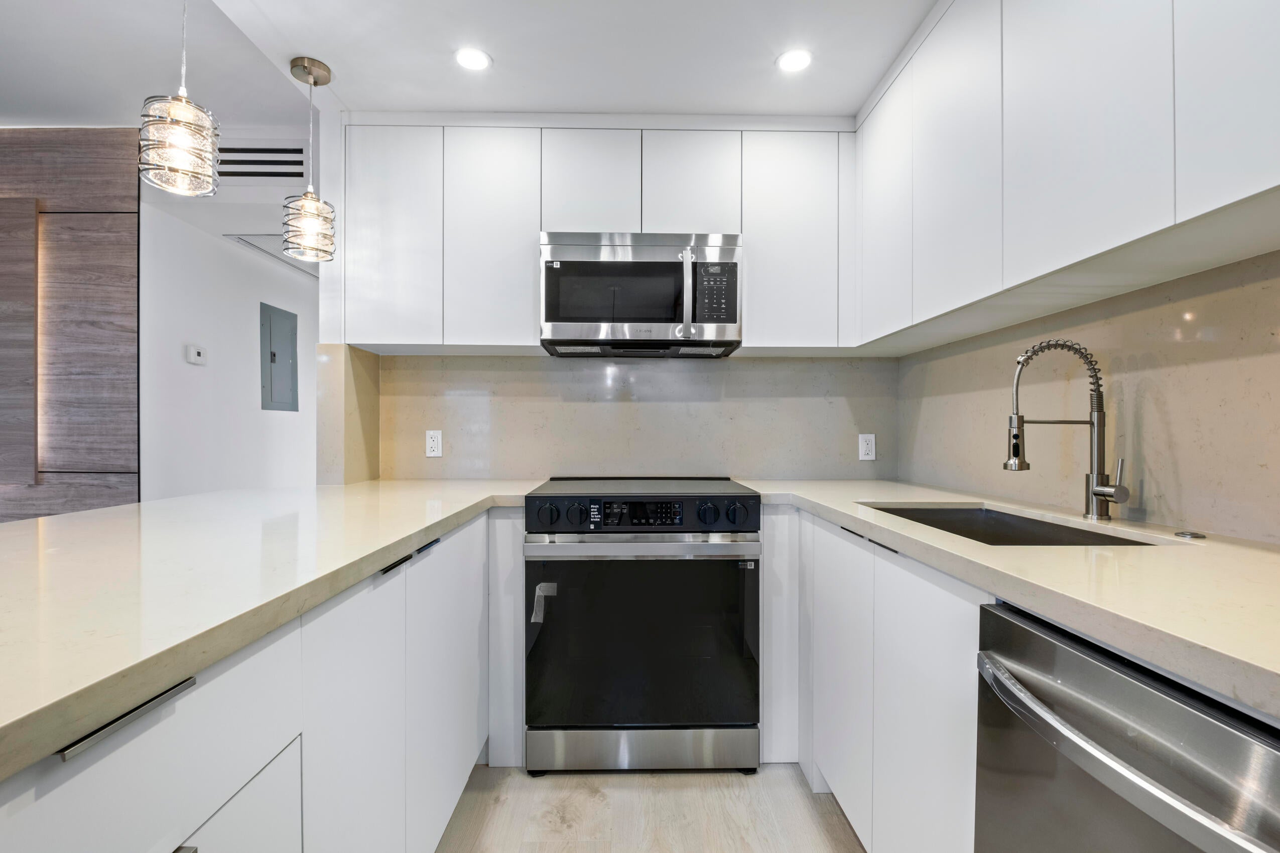 3076 Newport Drive Q