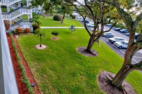 Tiny photo for 3076 Newport Drive #Q, Deerfield Beach, FL 33442 (MLS # B26089722)