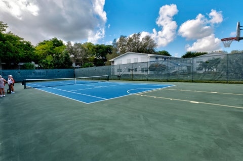 Tiny photo for 3076 Newport Drive #Q, Deerfield Beach, FL 33442 (MLS # B26089722)