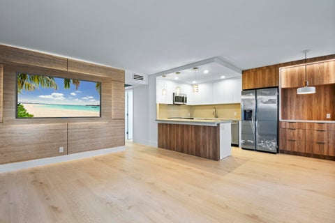 Tiny photo for 3076 Newport Drive #Q, Deerfield Beach, FL 33442 (MLS # B26089722)