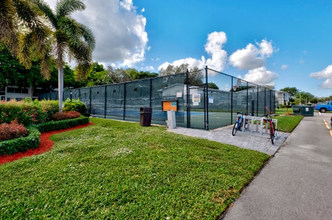 Tiny photo for 3076 Newport Drive #Q, Deerfield Beach, FL 33442 (MLS # B26089722)