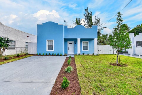 Photo of 3804 Greenwood Avenue, West Palm Beach, FL 33407 (MLS # B26090450)