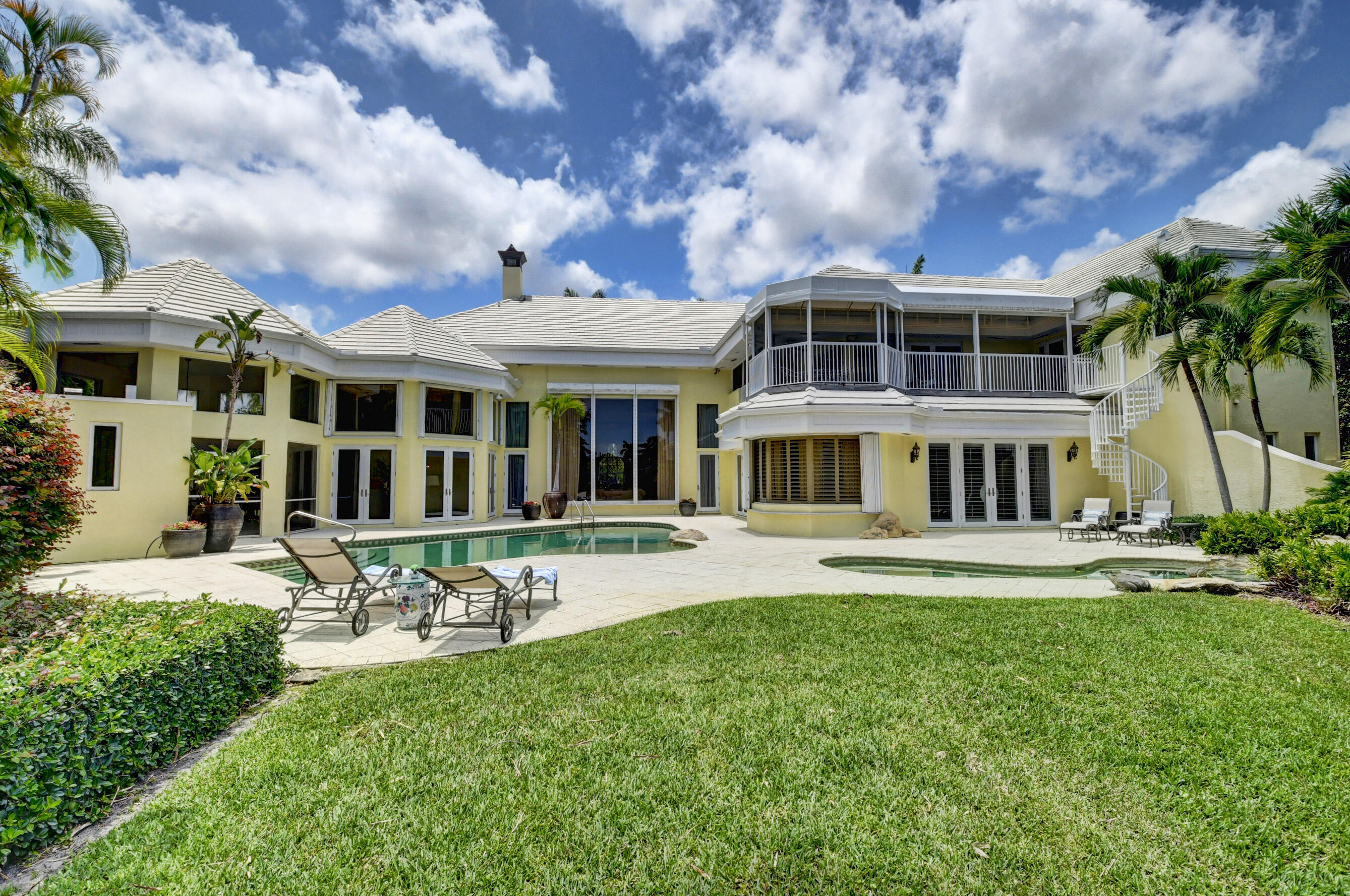 ST ANDREWS COUNTRY CLUB - Residential