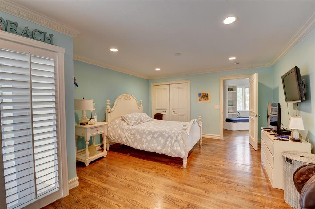 ST ANDREWS COUNTRY CLUB - Residential