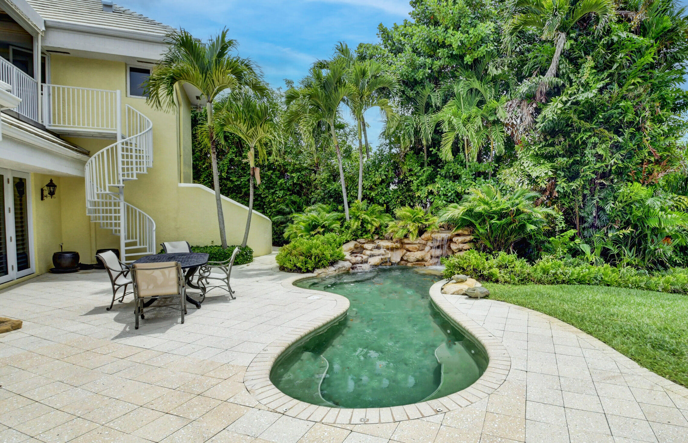 ST ANDREWS COUNTRY CLUB - Residential