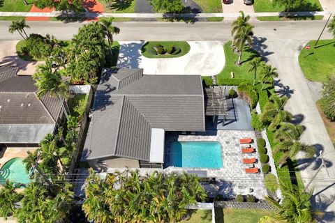 2750 NE 45th Street Lighthouse Point FL 33064