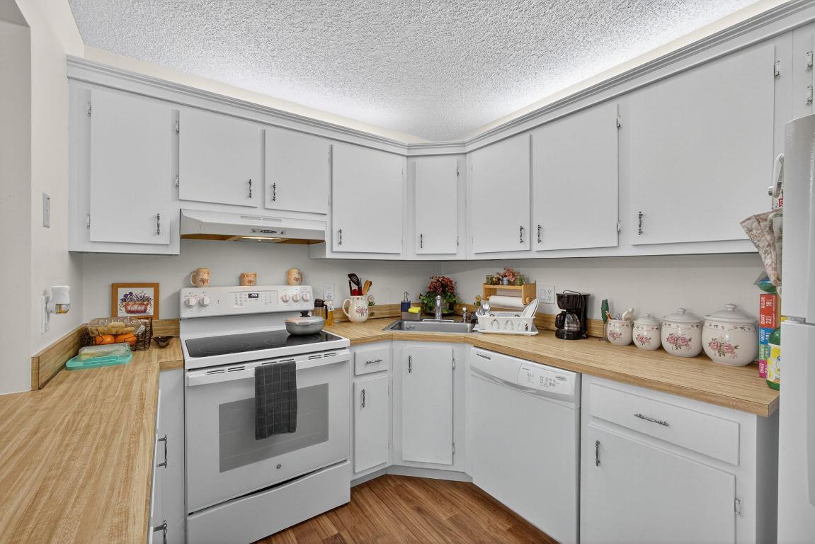 PINE RIDGE III CONDO - Residential