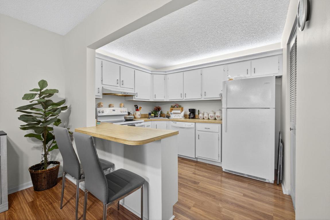 PINE RIDGE III CONDO - Residential