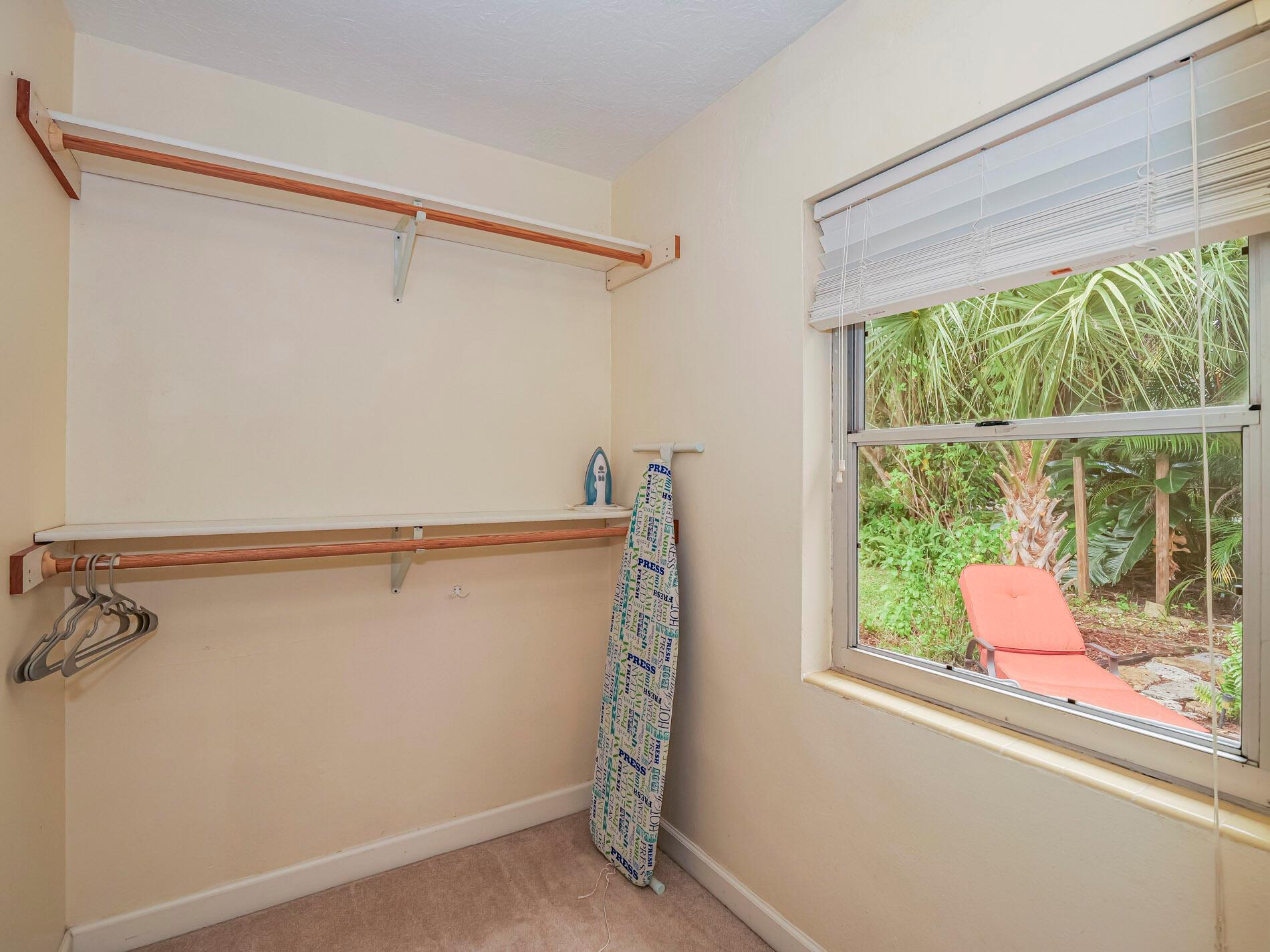 PINE-METTO PARK - Residential