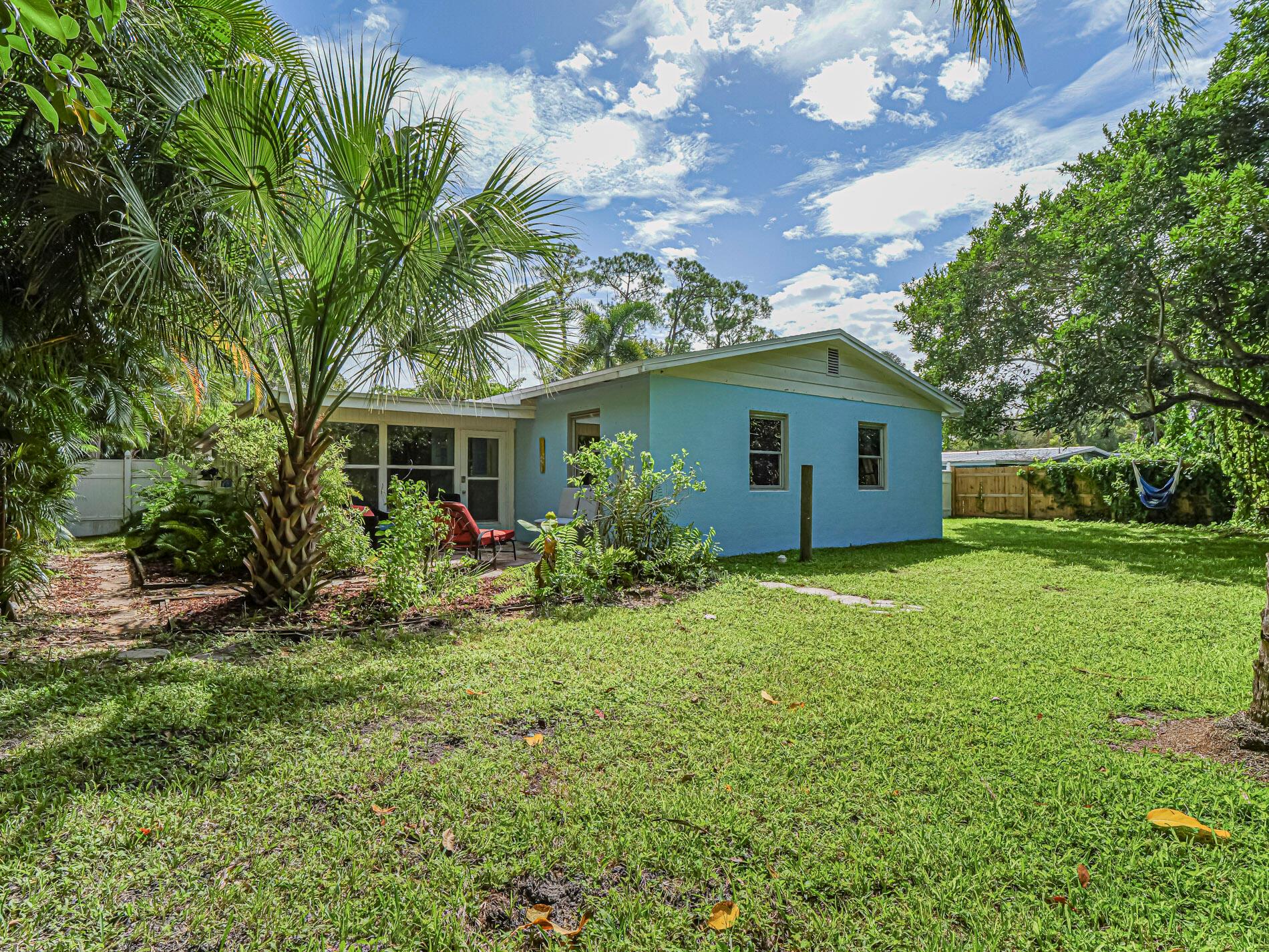 PINE-METTO PARK - Residential