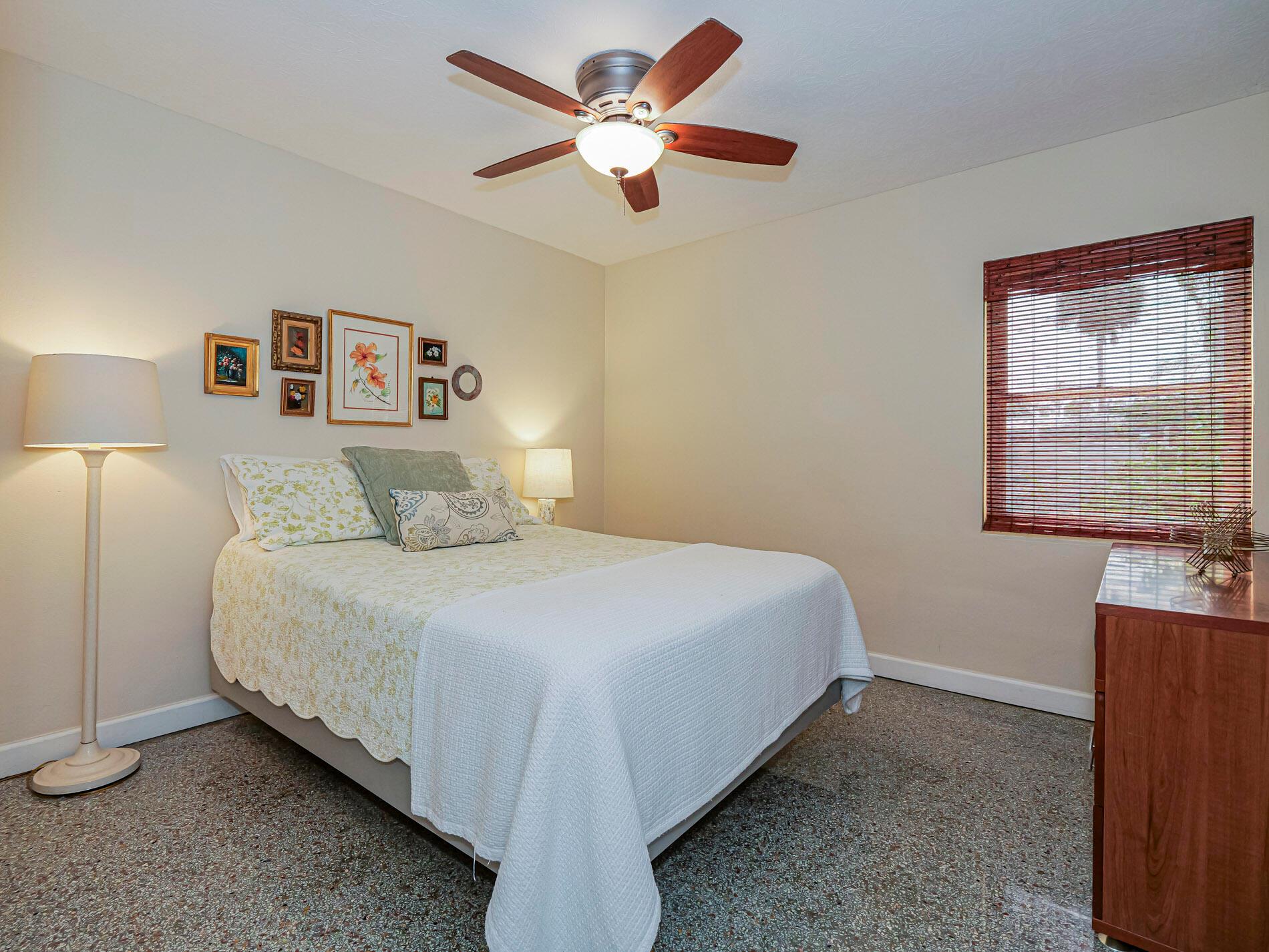 PINE-METTO PARK - Residential