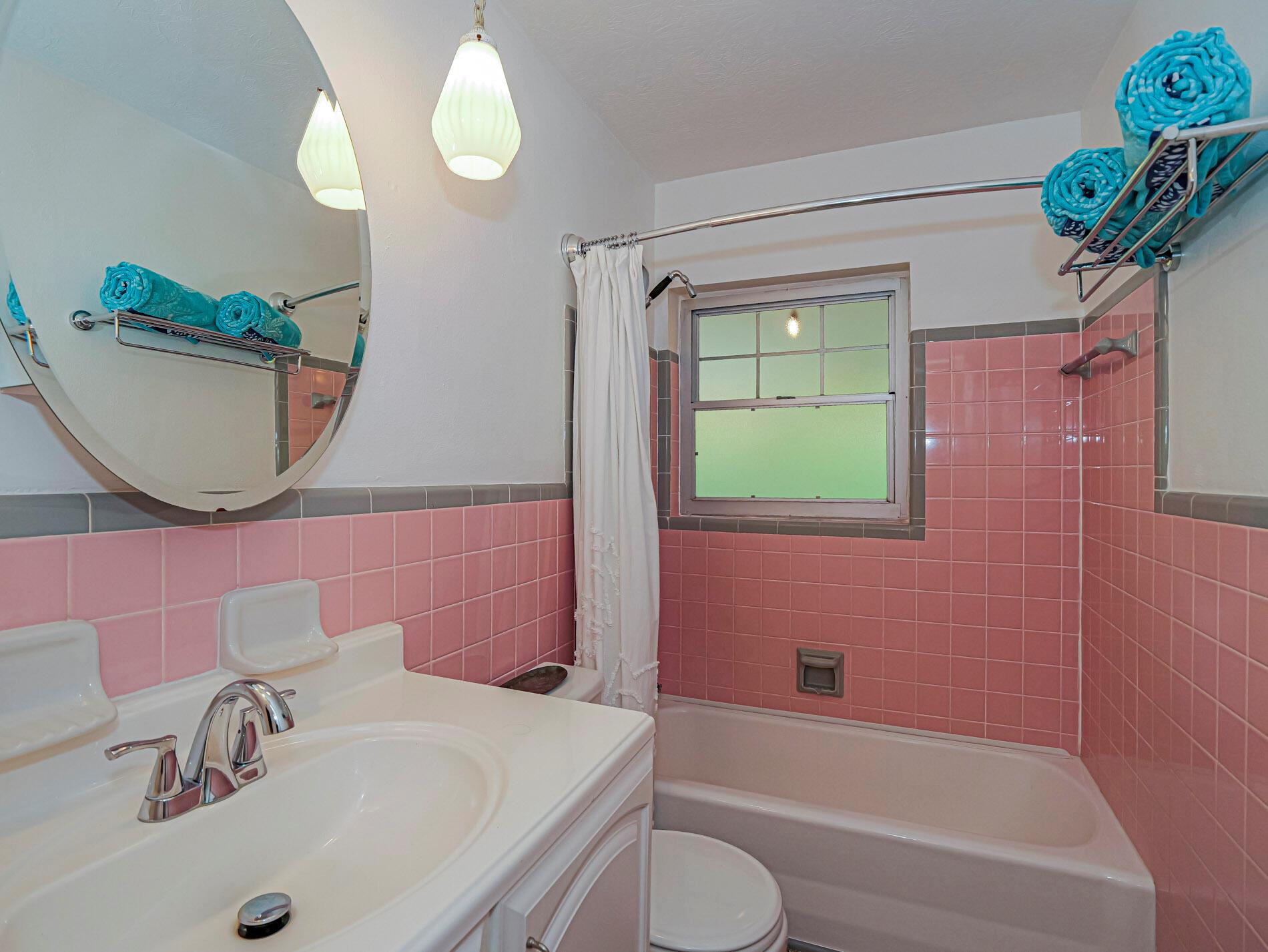 PINE-METTO PARK - Residential