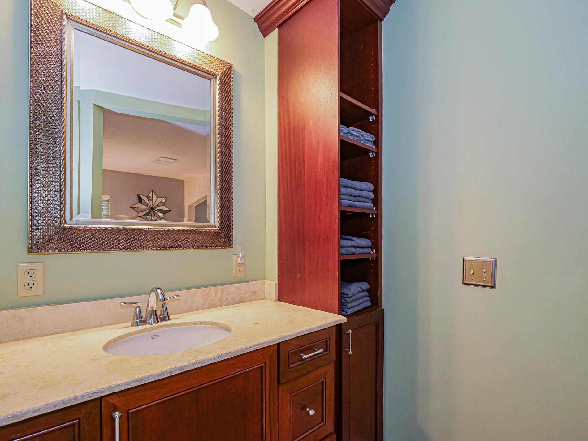 PINE-METTO PARK - Residential