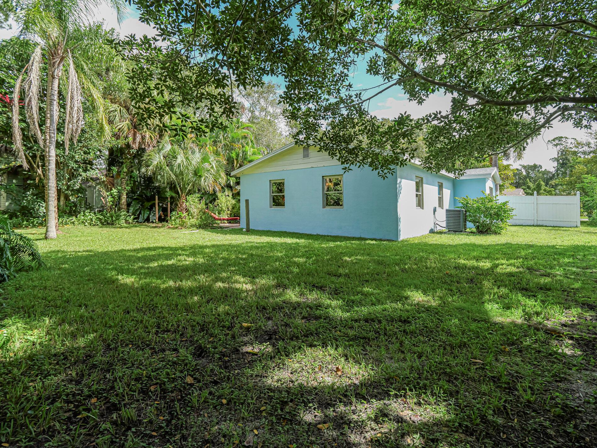 PINE-METTO PARK - Residential