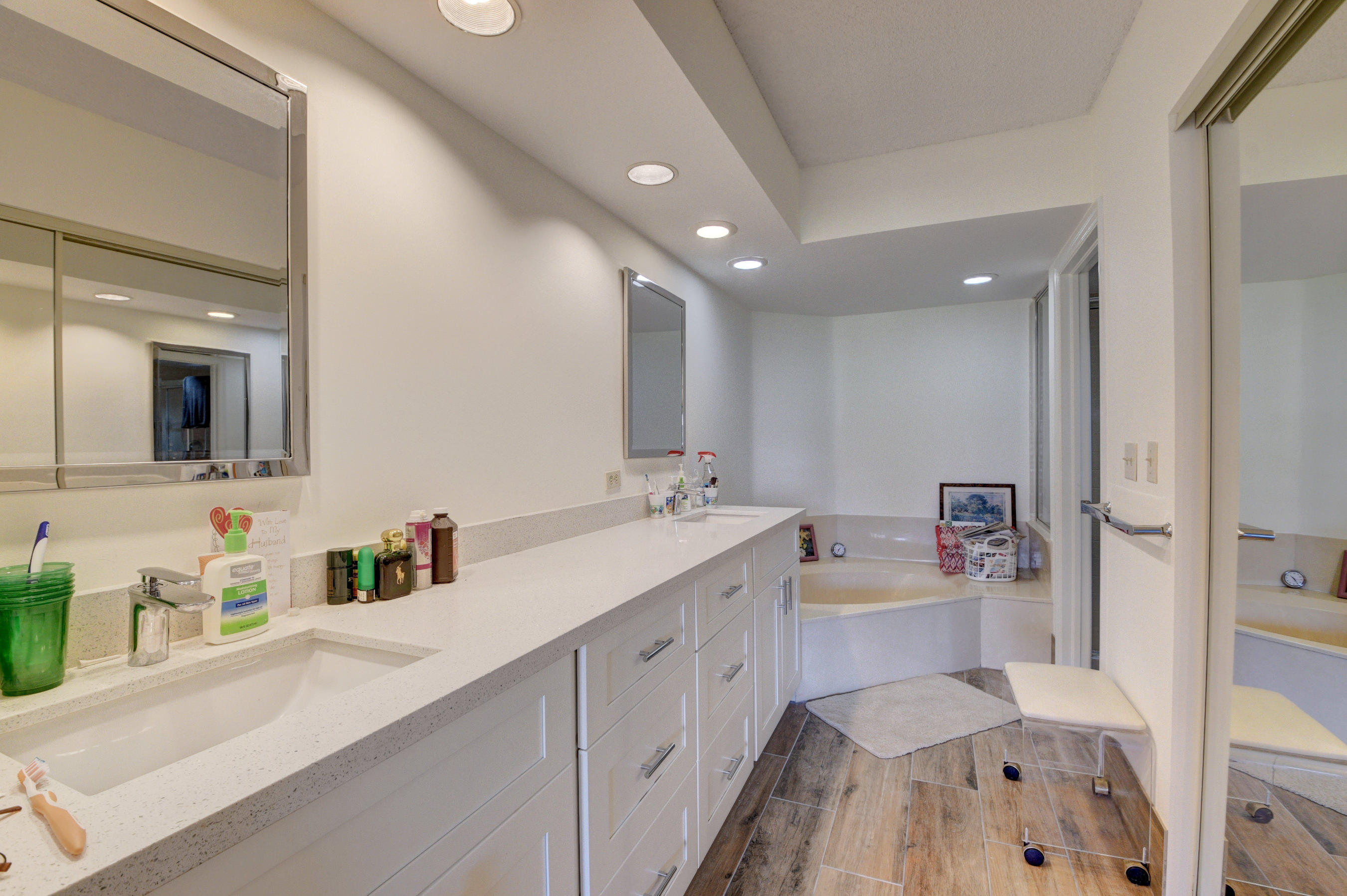 GLENEAGLES CONDO III - Residential Lease