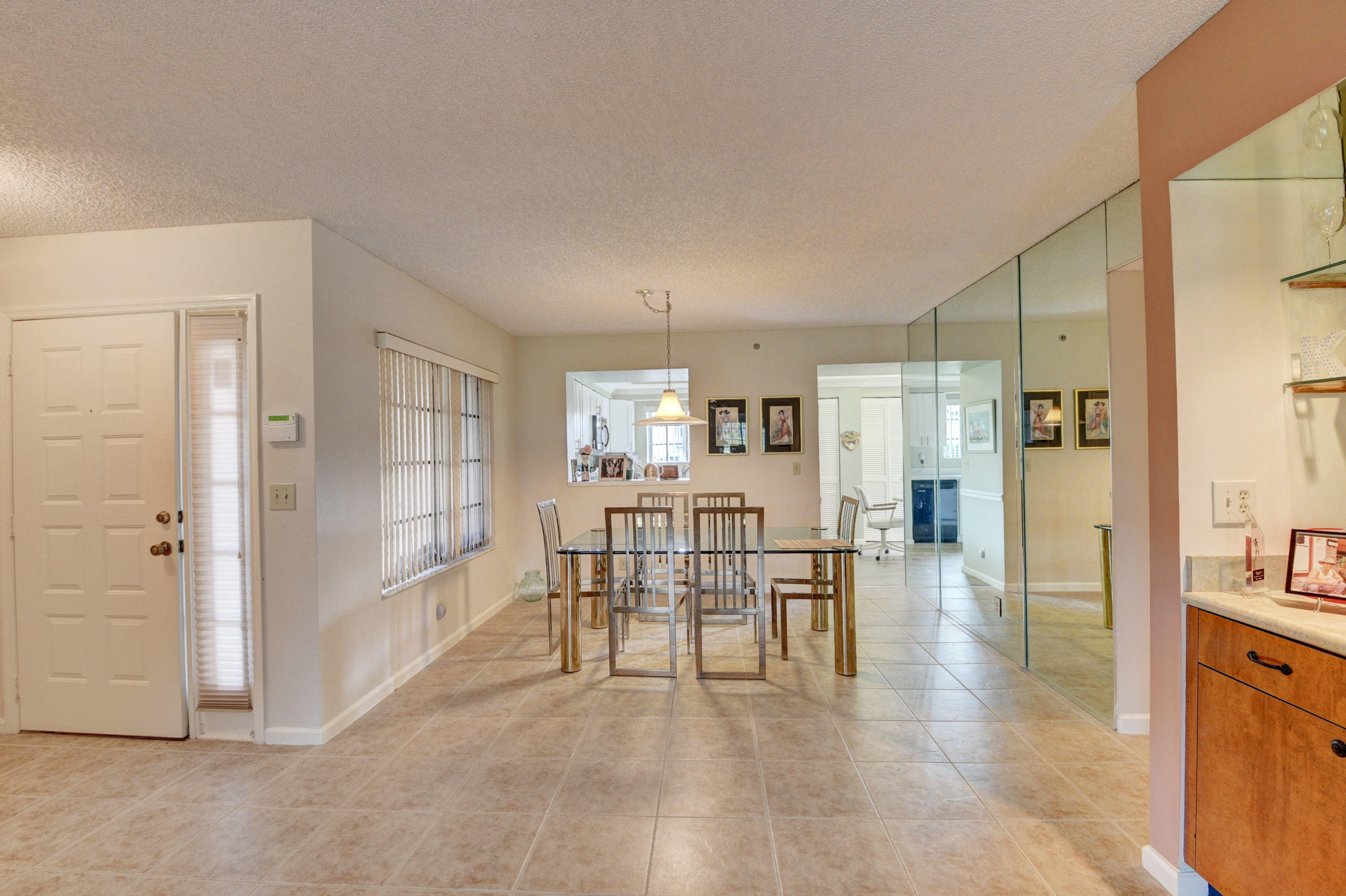 GLENEAGLES CONDO III - Residential Lease
