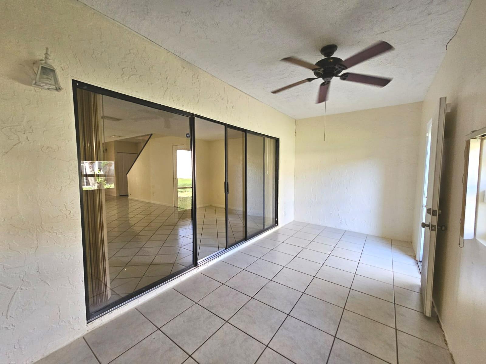 8819 Springtree Lakes Dr