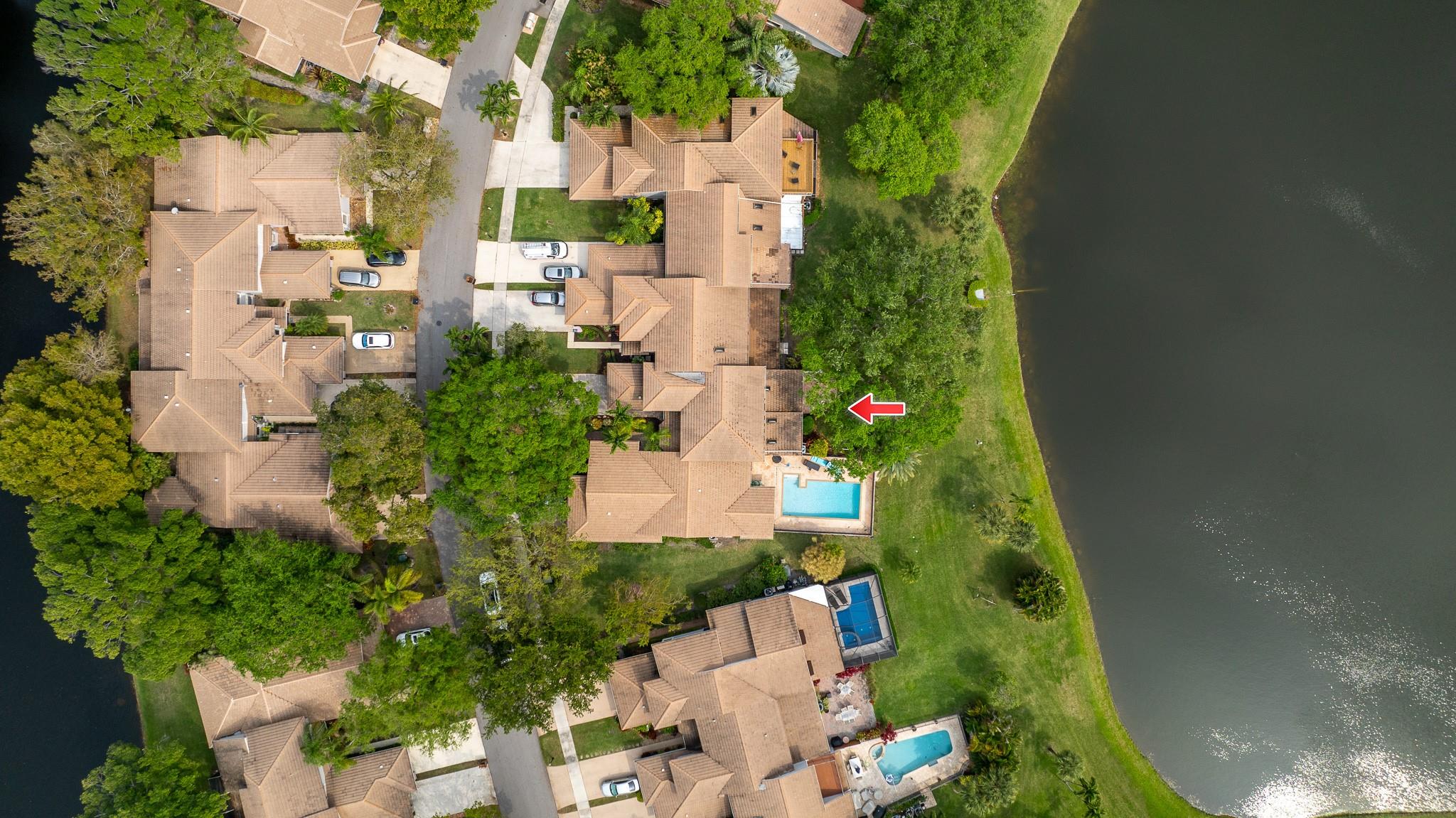 3326 Deer Creek Lake Shore Dr