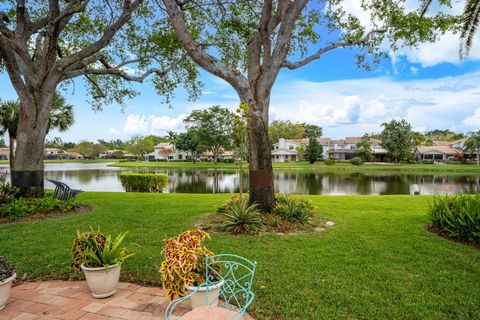 3326 Deer Creek Lake Shore Dr Deerfield Beach FL 33442