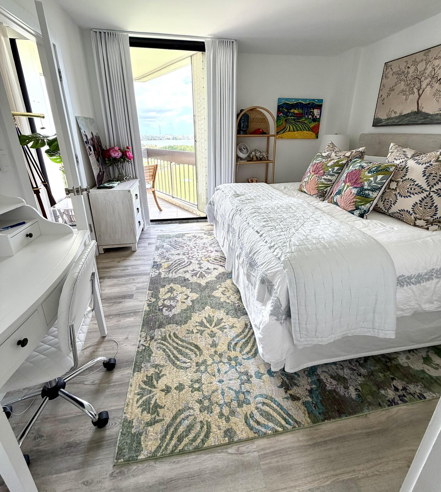 LANDS OF THE PRESIDENT CONDO 2 , - Residential