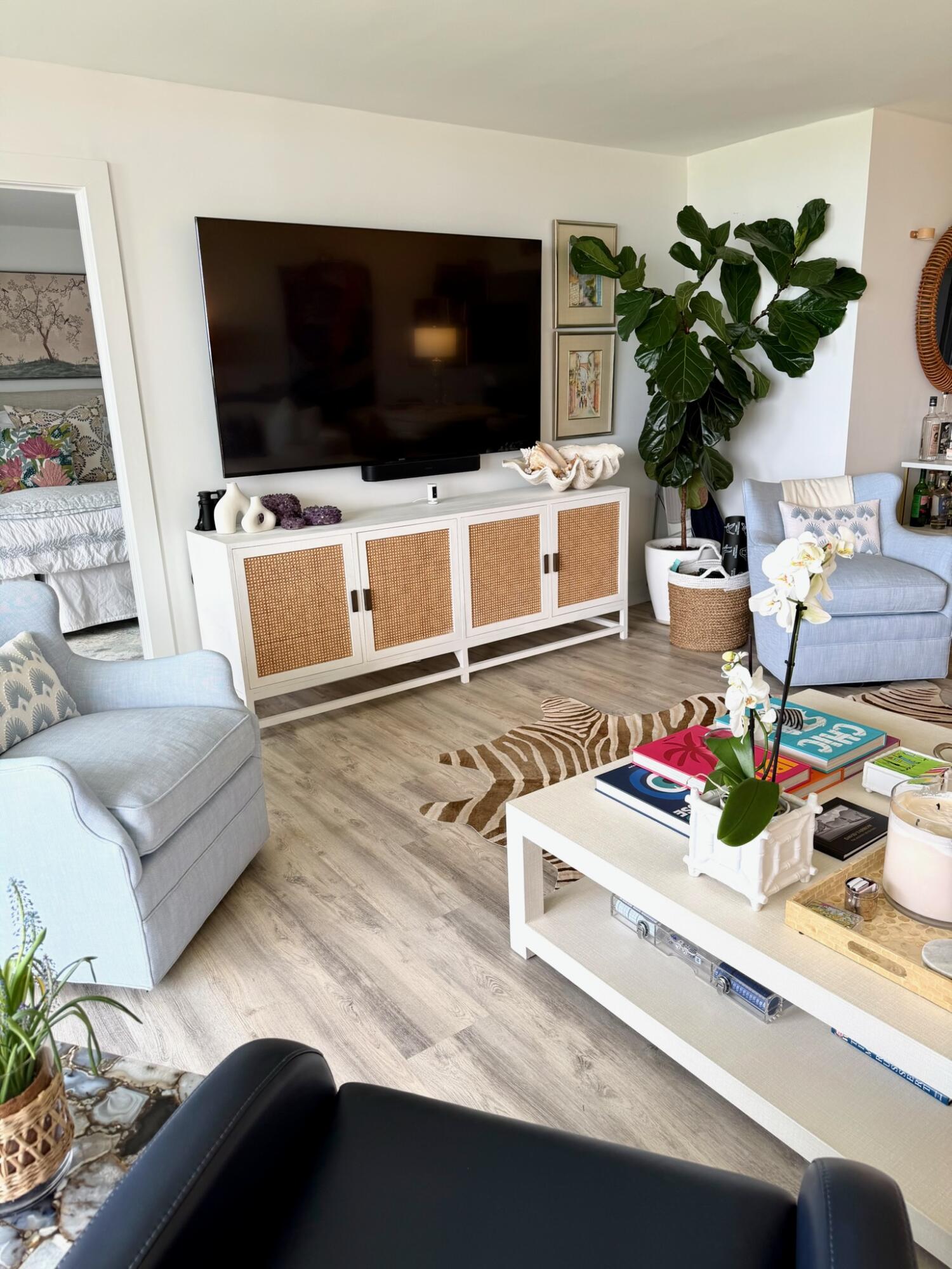 LANDS OF THE PRESIDENT CONDO 2 , - Residential