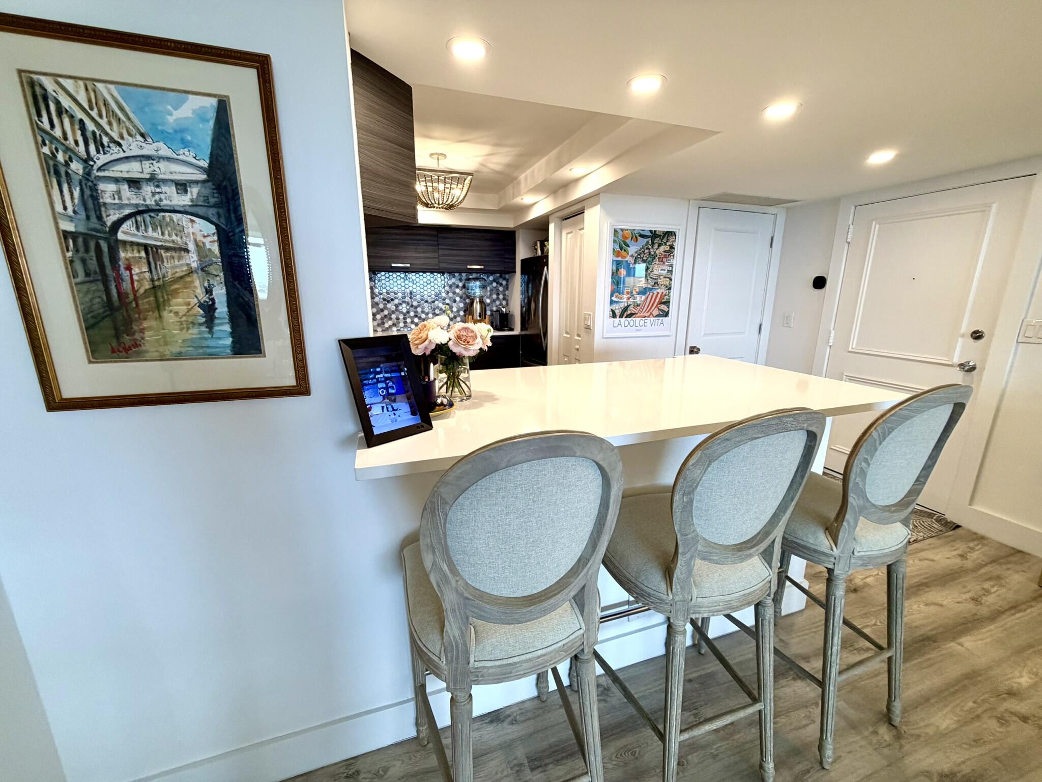 LANDS OF THE PRESIDENT CONDO 2 , - Residential