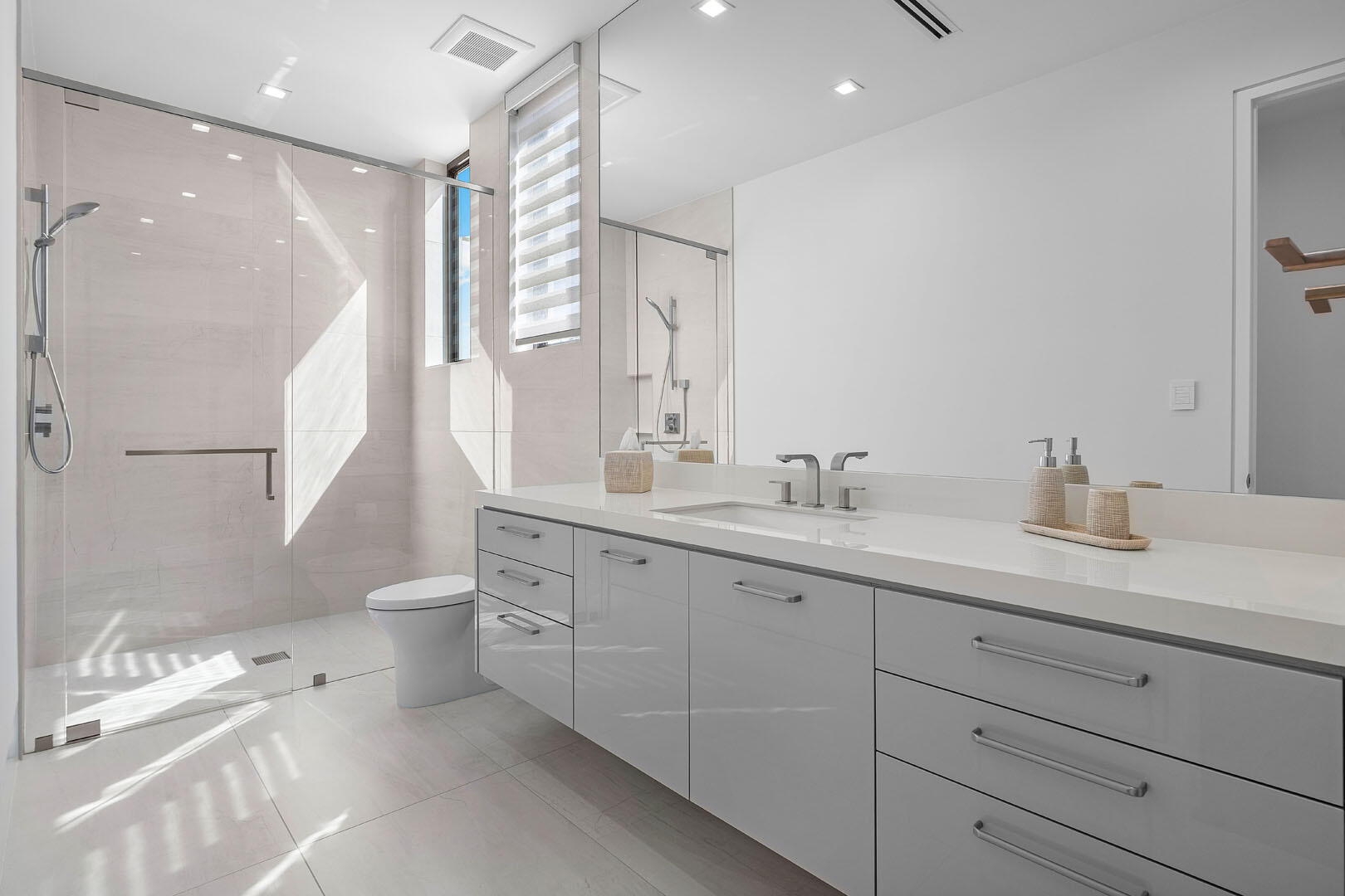 ROYAL PALM YACHT & COUNTR - Residential